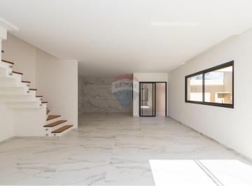 Casa · 145m² · 3 Quartos · 3 Vagas · Casa Nova com 3 Suítes no Uberaba!
