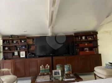 Área de Serviço · Casa térrea com 4 quartos à venda em Jardim Guedala - SP