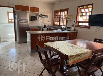 f596631f · Casa, 3 dormitórios, 254 m², em Jardim do Colégio (Zona Norte)