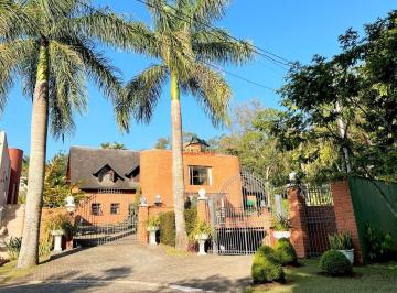 Foto 01 · Casa de alto padrão em condomínio: 4 quartos, 4 suítes, 4 salas, 4 banheiros, 14 vagas, 636,66m² - C