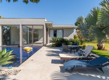 Foto 33 · Casa à venda no condomínio Altos de Itu, com 850m² construídos em um terreno de 2.366m². Completamen