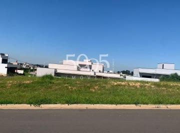 Foto 11 · Terreno em declive com 361m2 de área total, em excelente localização dentro do condomínio.