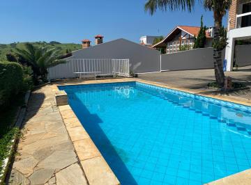 Foto 01 · Casa à venda no Condomínio Campos de Santo Antônio, com 375m² construídos e 745,61m² de área total.