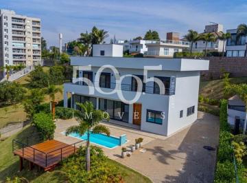 Foto 01 · Casa à venda no Condomínio Plaza Atheneé em Itu com 350m² de construção e 4 suítes