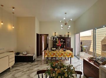 Foto 01 · Casa à venda no condomínio Jardim Guarujá em Salto, 3 suítes, 180m² de área total