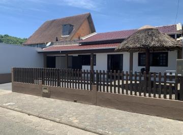 EXCELENTE LOCALIZAÇÃO · Casa, Prainha, São Francisco do Sul, SC