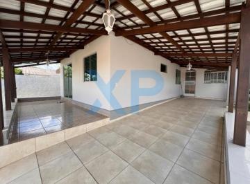 VARADA · Casa à venda em Divinópolis-MG, Bairro Interlagos: 3 quartos, 1 suíte, 2 salas, 1 banheiro, 2 vagas