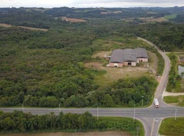 VISTA ÁEREA · BARRACÃO ARAUCÁRIA BR 423 BEM NA SAÍDA NORTE DO PARANÁ E PORTO DE PARANAGUÁ