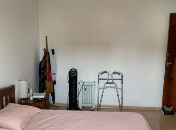 Apartamento · 90m² · 2 Quartos · 1 Vaga · Amplo apartamento em local nobre