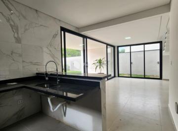 Casa · 248m² · 3 Quartos · Sobrado à venda em Taubaté, Loteamento Residencial Fazenda Casa Grande, com 3 suítes, com 248.95 m²
