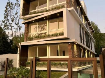 Apartamento · 60m² · 2 Quartos · 1 Vaga · Imóvel à Venda em Gramado: Apartamento Mobiliado com Água Quente e Espaço Gourmet