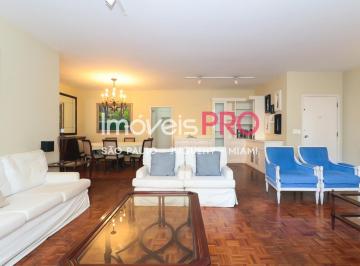 Apartamento · 154m² · 3 Quartos · 1 Vaga · Reformado e mobiliado