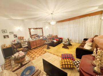 Casa · 218m² · 3 Quartos · 3 Vagas · Sobrado a Venda, Bosque da Saúde