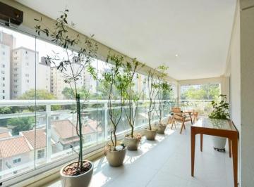 Apartamento · 200m² · 4 Quartos · 2 Vagas · Apartamento a venda de 200,00m² útil, com 4 quartos, na Vila Mariana.