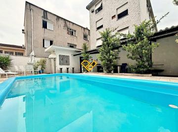 Piscina · Casa com Piscina, Sauna e 3 Dormitórios no Gonzaga – Santos/SP