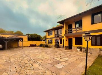 Apartamento · 82m² · 3 Vagas · APARTAMENTO COM PÁTIO PERTO DA CATEDRAL DE PEDRA