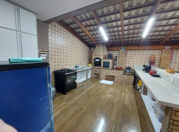 Casa · 102m² · 3 Quartos · 3 Vagas · Sobrado com 3 quartos à venda, Condomínio Village Paradiso 1 - Uberlândia/MG