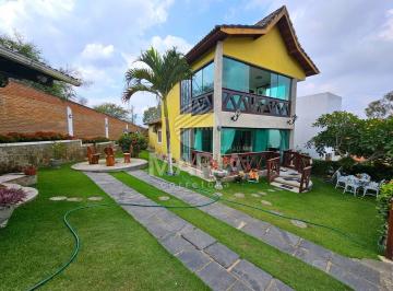 Casa de 3 quartos, Gravatá · Casa de condomínio com 3 quartos à venda em Gravatá/PE!