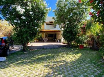 Casa · 312m² · 5 Quartos · 6 Vagas · Casa à venda - em Nova Abrantes (Abrantes)