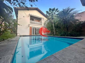b93ddd9070ab9e6e0bf316849fe13edec29d8687 · AltoDePinheiros Casa Exclusiva ao lado de praça com 4 suítes e piscina