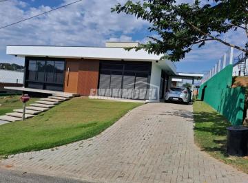 Casa · 281m² · 3 Quartos · 4 Vagas · Casa em Condomínios em Araçoiaba da Serra