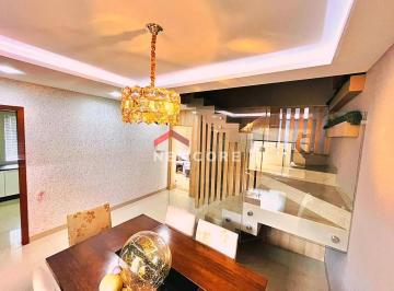 Casa · 210m² · 4 Quartos · 4 Vagas · Casa em  Rua Renato Javorski Tico-Tico de Oliveira - Jardim Indaiá - Maringá/PR