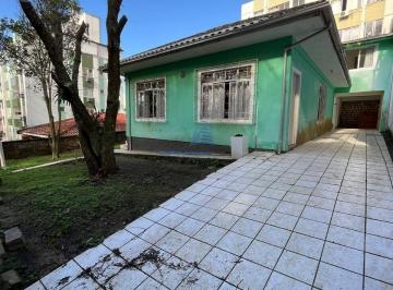 Casa · 212m² · 4 Quartos · 2 Vagas · Casa em Carvoeira, Florianópolis/SC, ideal para edificar Kitnets, Escritura Pública