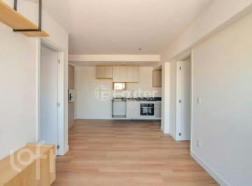 ed50d059 · Apartamento, 2 dormitórios, 61.79 m², em Petrópolis