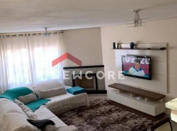 Casa · 202m² · 4 Quartos · 5 Vagas · Casa de condomínio em  Avenida Benjamin Harris Hunnicutt - Portal dos Gramados - Guarulhos/SP