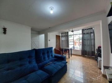 Casa de 3 quartos, Santos · Sobrado reformado 3 dorm 3 suites quintal e 2 garagem Marapé Santos SP