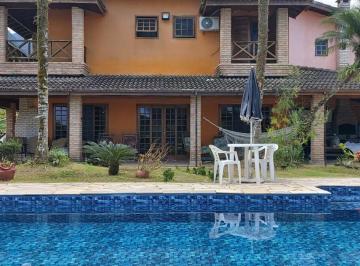 Casa de 5 quartos, Bertioga · Casa à venda em Bertioga litoral norte com piscina com 400m²