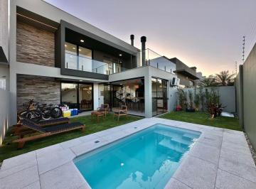 674833_iewZ648_6748336766dcf94445a.jpg · Sobrado 4 suítes, mobiliado e decorado, com piscina e terraço privativo e muito mais no Condomínio f