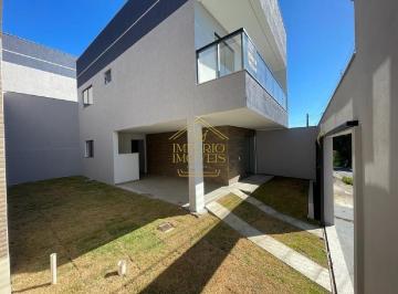 Casa · 124m² · 3 Quartos · 1 Vaga · DESCUBRA SEU REFÚGIO PERFEITO EM SANTA MÔNICA: CASA DUPLEX ENCANTADORA COM 3 QUARTOS!