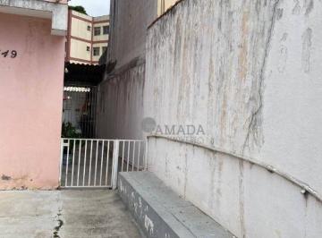 820a57cdbd61729debab2b32bca02814effca2a3 · Sobrado 2 quartos, quintal e corredor lateral.