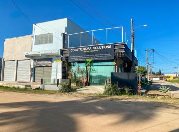 Foto 01 · Ponto Comercial para Venda em Cabo Frio-RJ, Bairro Unamar: 1 Sala, 1 Banheiro, 80m² de Área. Venha c