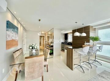 9828ced8 · Apartamento, 3 dormitórios, 113 m², em Centro
