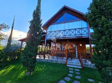Casa de 5 quartos, Gravatá · Casa em condomínio fechado com 5 quartos à em Gravatá/PE! DE 1.100.000,00 POR 790 mil!