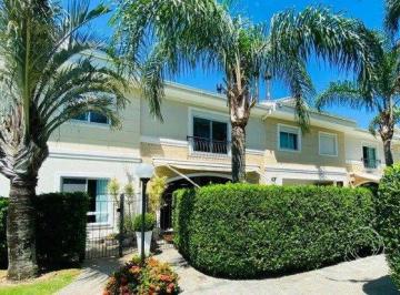 12 fachada · Casa com 3 suítes na Lagoa da Conceição
