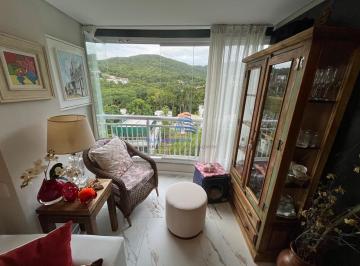 Apartamento · 74m² · 3 Quartos · 1 Vaga · Apartamento de 3 dormitórios, todo reformado e mobiliado, bairro Itacorubi