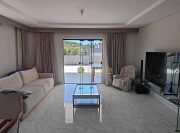 Apartamento · 130m² · 3 Quartos · 1 Vaga · Cobertura em Campeche, Florianópolis/SC de 130m² 3 quartos à venda por R$ 879.999,00