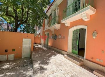 Casa · 340m² · 5 Quartos · 3 Vagas · Casa à venda na Urca: 340m², 5 quartos, 2 vagas
