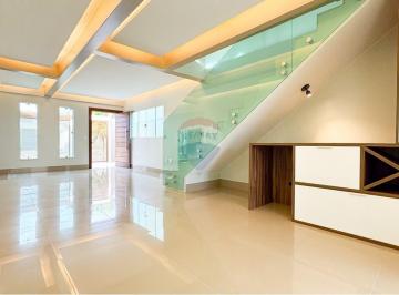 Casa · 250m² · 4 Quartos · Casa dois pavimentos Quatro Quartos Residencial Villa Suiça Aceita Financiamento