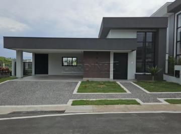 Casa · 440m² · 3 Quartos · 4 Vagas · Belíssima Casa Térrea à venda com 3 dormitórios no Swiss Park