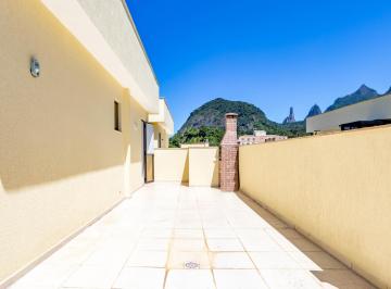 Apartamento · 71m² · 4 Quartos · 2 Vagas · Cobertura aconchegante de 4 quartos no Alto, Teresópolis.