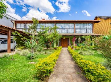 Casa · 388m² · 4 Quartos · 2 Vagas · Casa com 4 quartos no Comary, Teresópolis