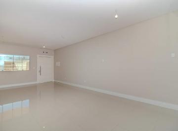 Casa · 190m² · 3 Quartos · 2 Vagas · Casa a venda na rua 2350.