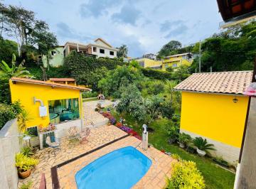 Casa · 350m² · 5 Quartos · 3 Vagas · Sítio Encantador no Clube dos 200 – Esmeraldas/MG