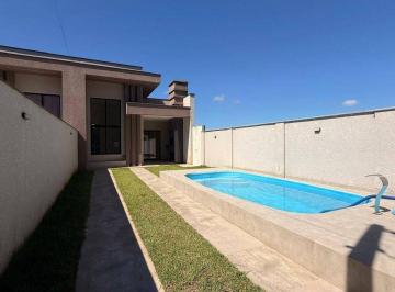Casa · 89m² · 3 Quartos · 3 Vagas · Casa com Piscina e Móveis Planejados a  600m da Praia na Barra do Saí em Itapoá-SC