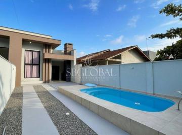 Casa · 89m² · 3 Quartos · 3 Vagas · Casa com Piscina e Móveis Planejados a 600M da Praia na Barra do Saí em Itapoá-Sc