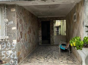 Casa · 350m² · Casa - Centro